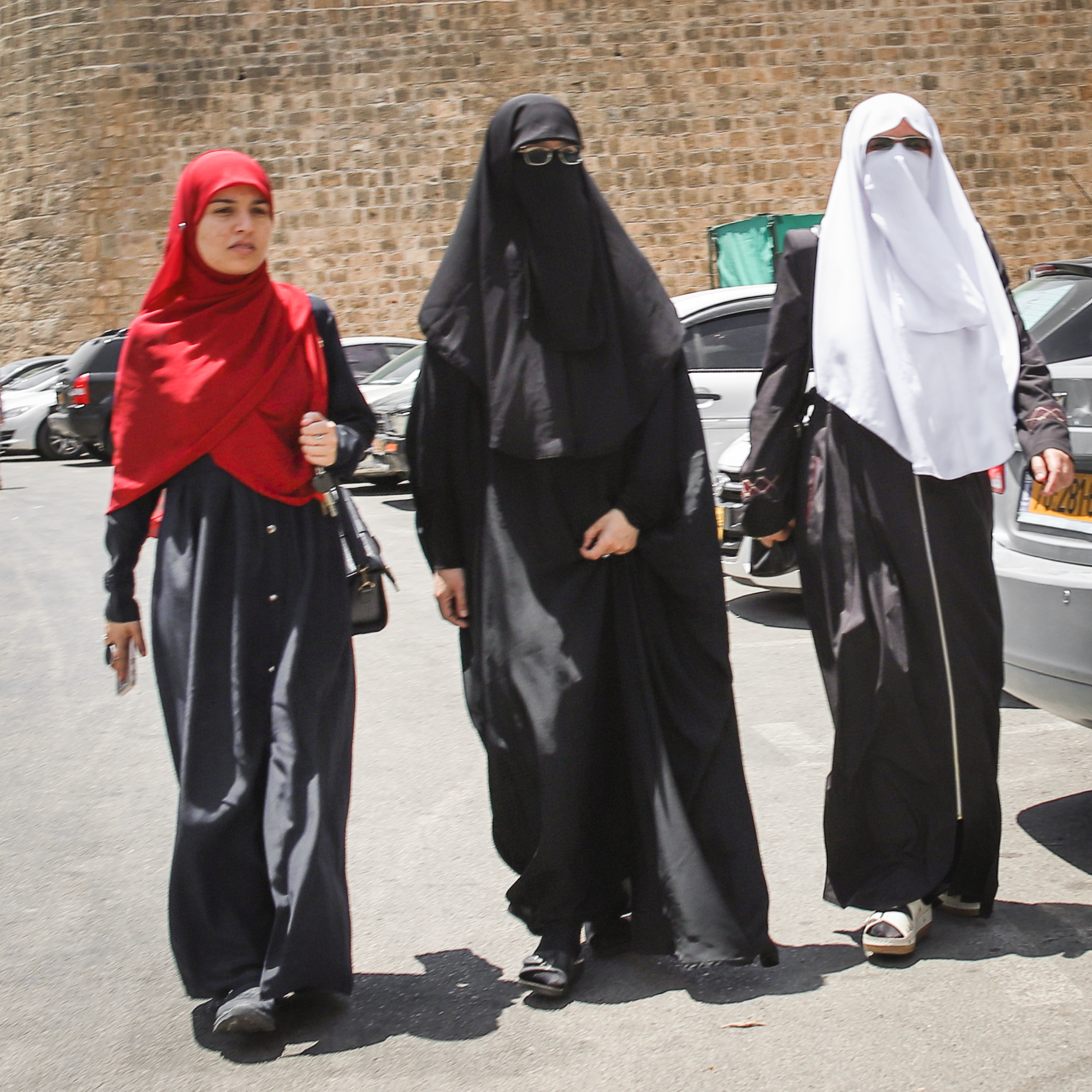 wearing of full face coverings, including niqab and burqa