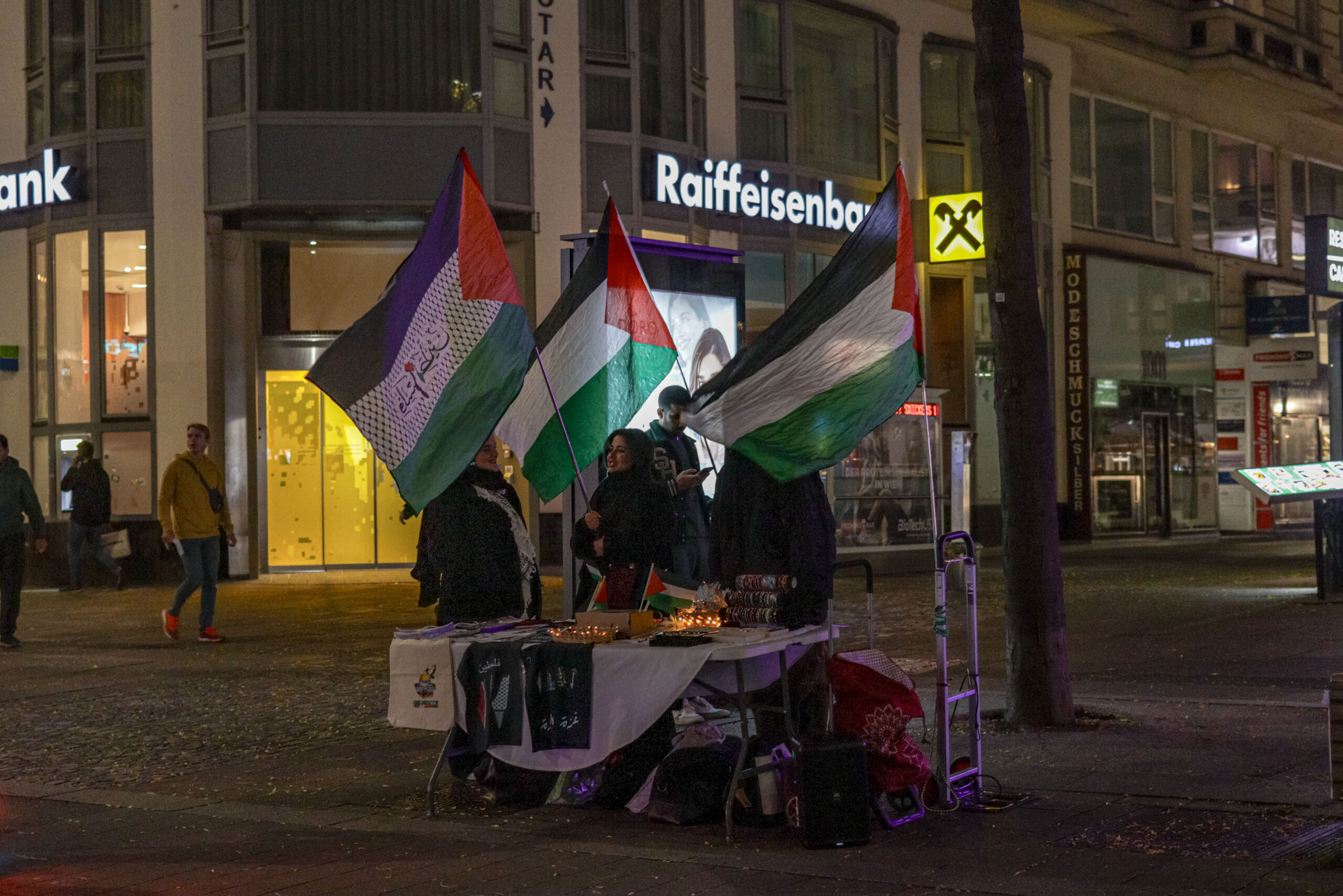 Pro-Palestinian Mobs Harassing European Cities